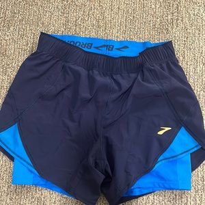 Brooks 2-in-1 shorts